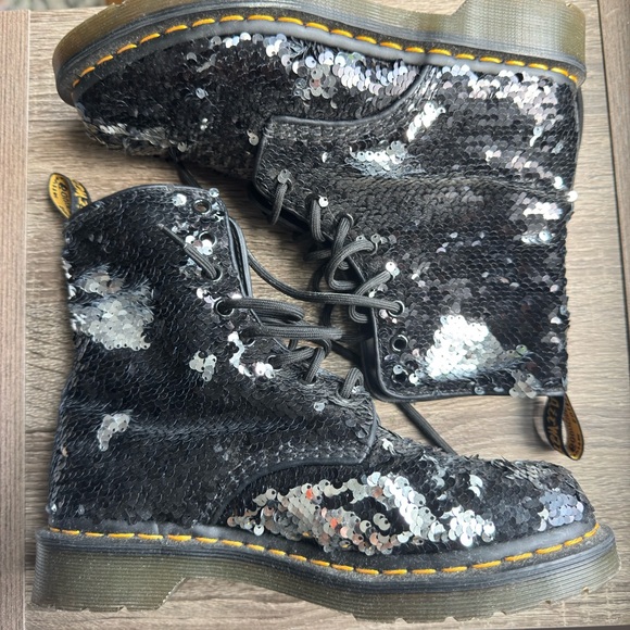 Dr. Martens 1460 Pascal Black and Silver Sequin Boots size 7 - Picture 6 of 8